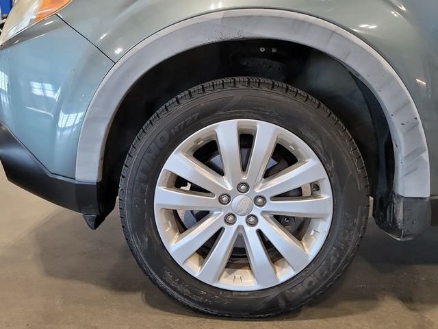 Used 2011 Sage Green Metallic Subaru 2.5X image 14