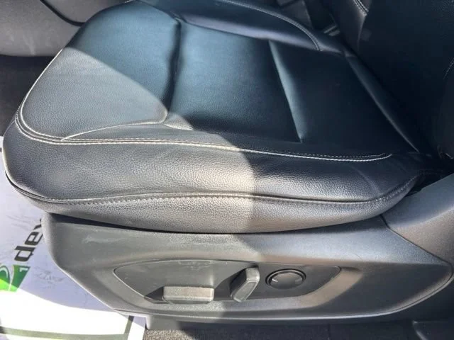 Used 2020 White Ford XLT image 15