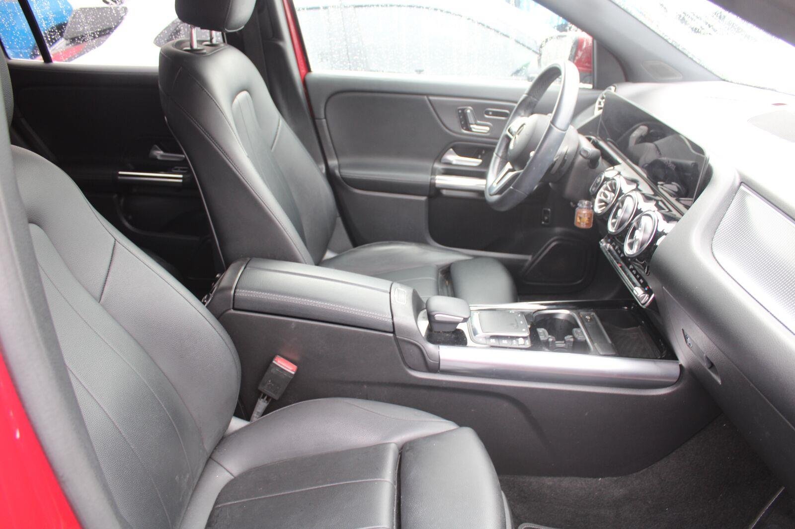 Used 2021 Patagonia Red Metallic Mercedes-Benz GLA 250 image 4
