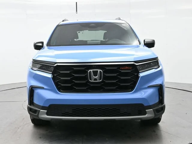 Used 2025 Blue Honda TrailSport image 2