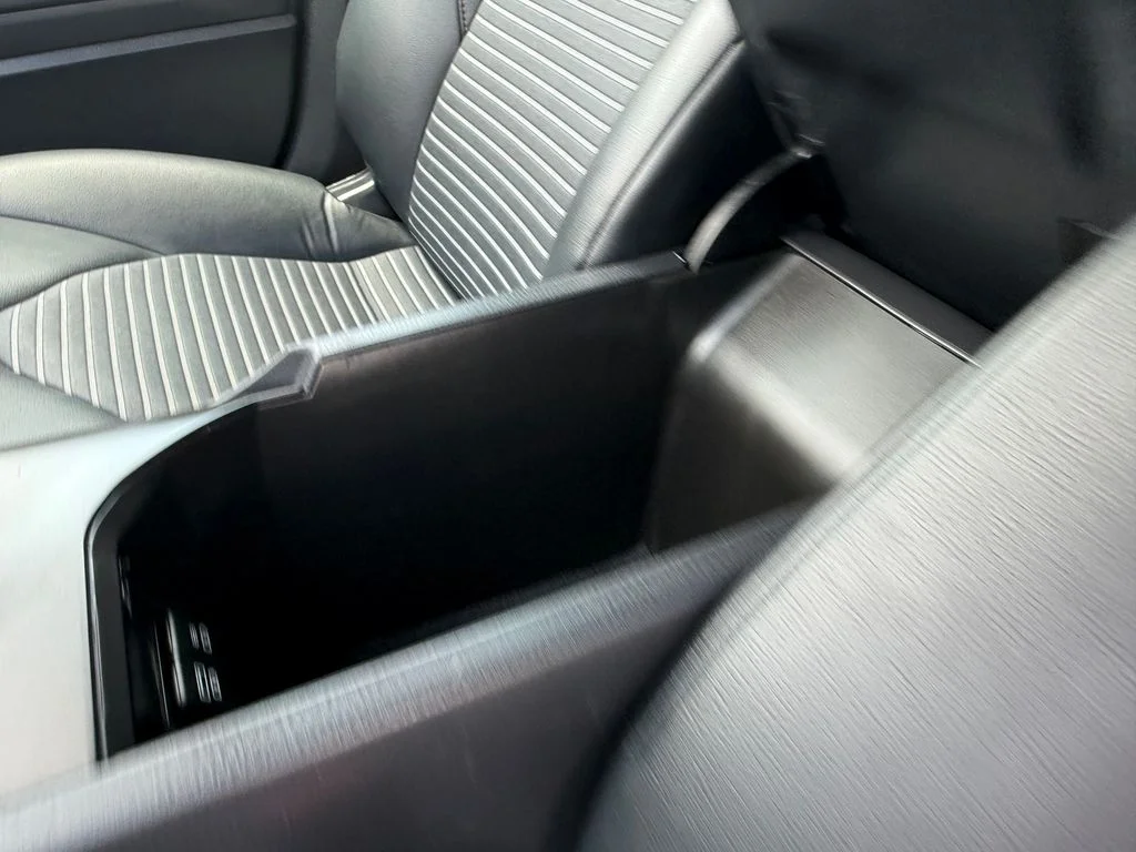 Used 2024 White Toyota SE image 21