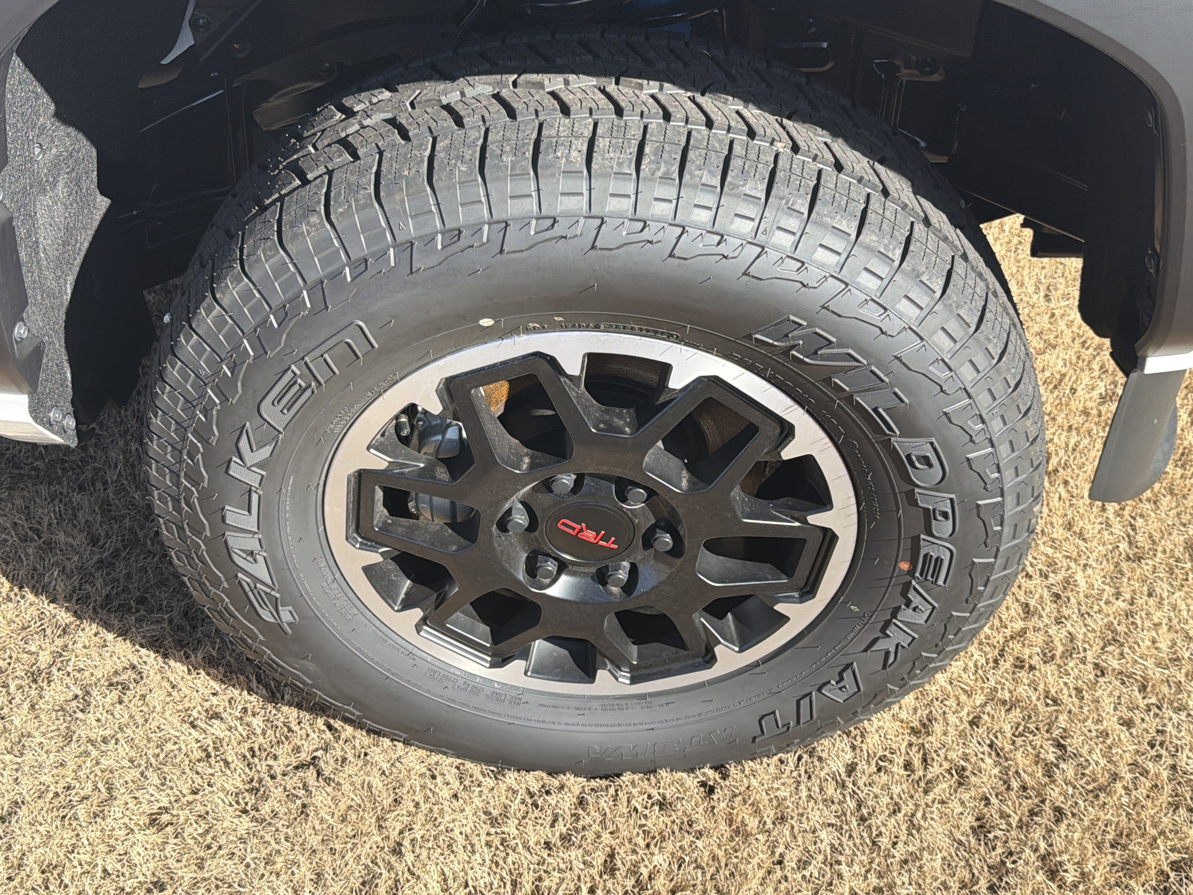 2025 Toyota Tacoma TRD Off Road - Photo 21