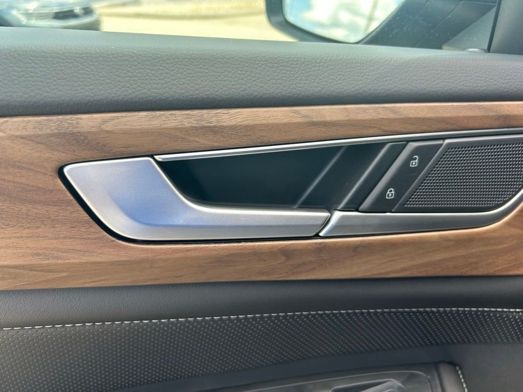 New 2026  Volkswagen 2.0T SE w/Technology image 50