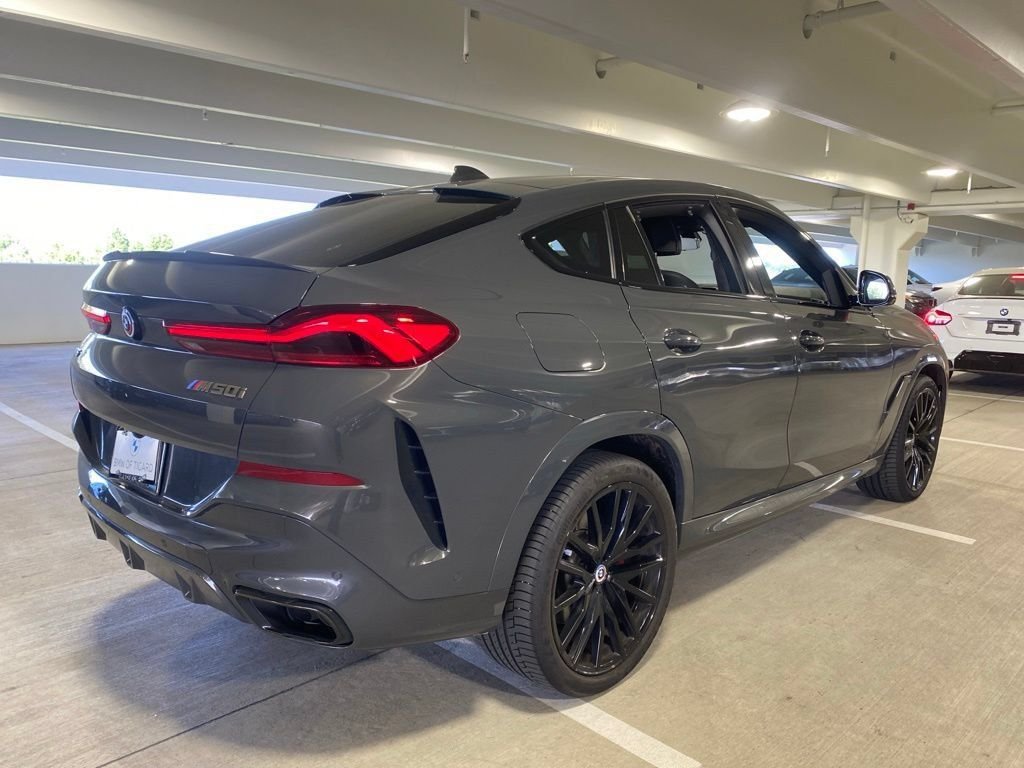 Used 2022 Gray Metallic BMW M50i image 4