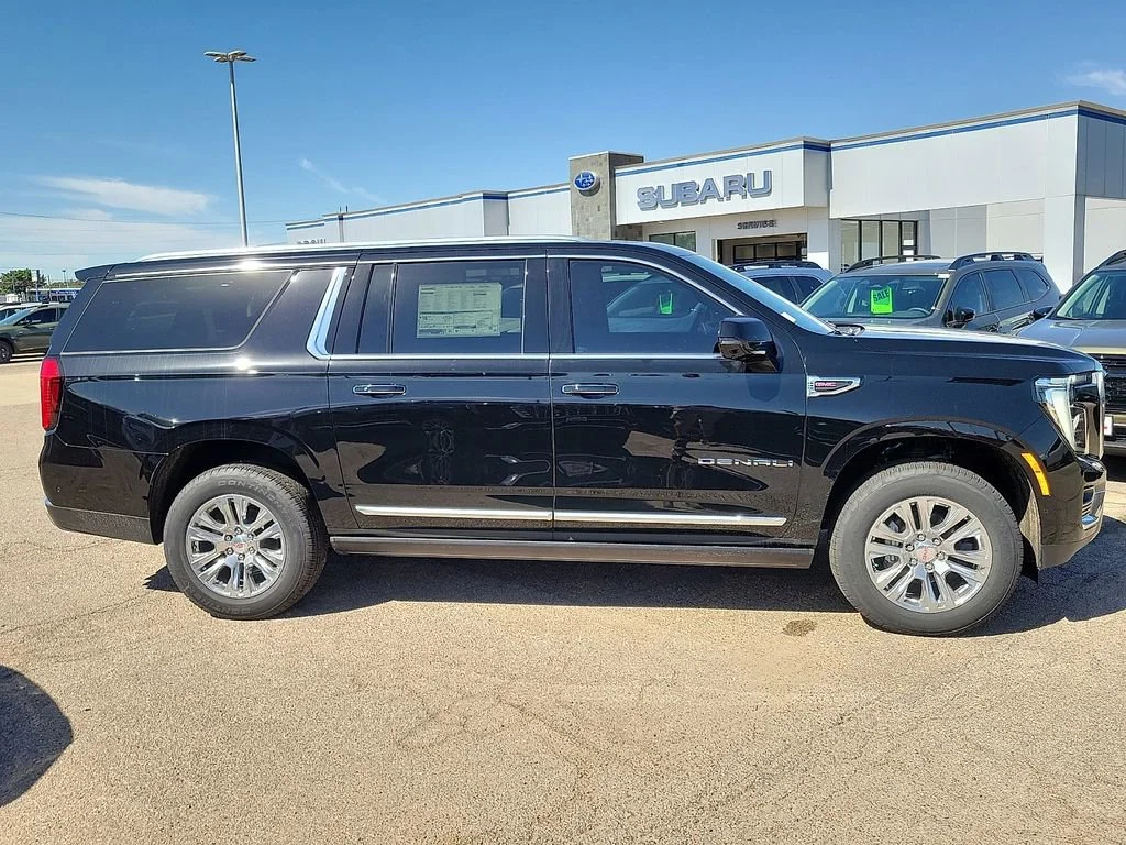 2026 GMC Yukon XL Denali - Photo 12