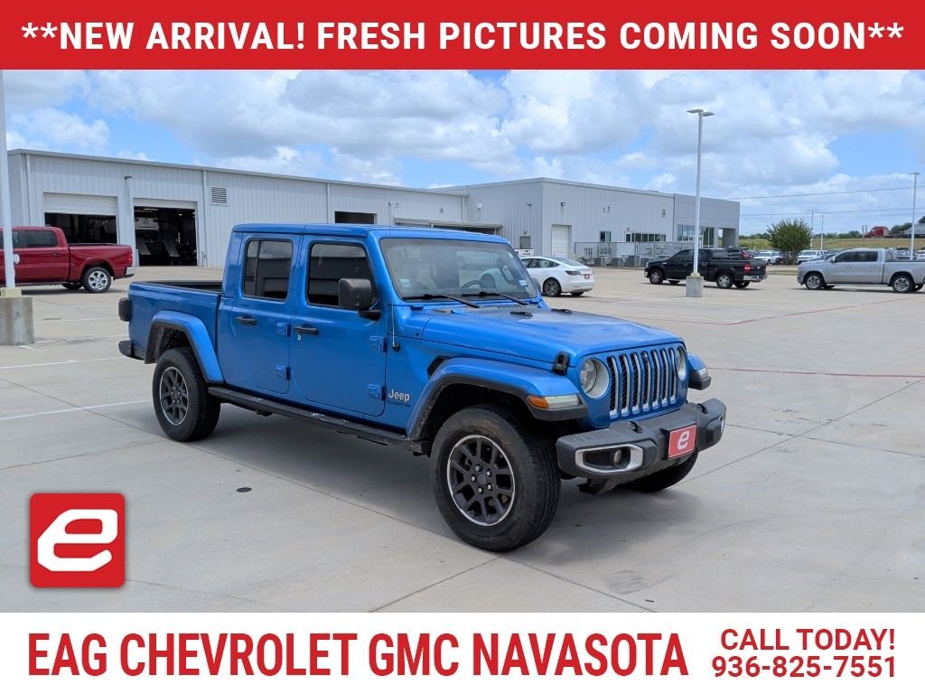 Used 2022 Blue Jeep Overland image 1
