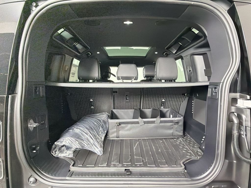New 2026 Borasco Grey Land Rover X-Dynamic SE image 28