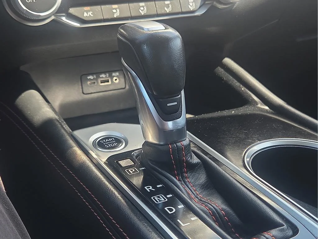 Used 2024  Nissan 2.5 SR image 17