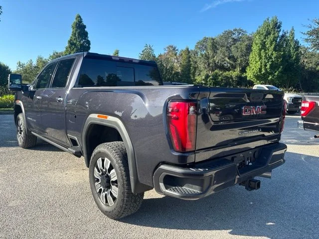 Used 2025 Silver GMC Denali image 7