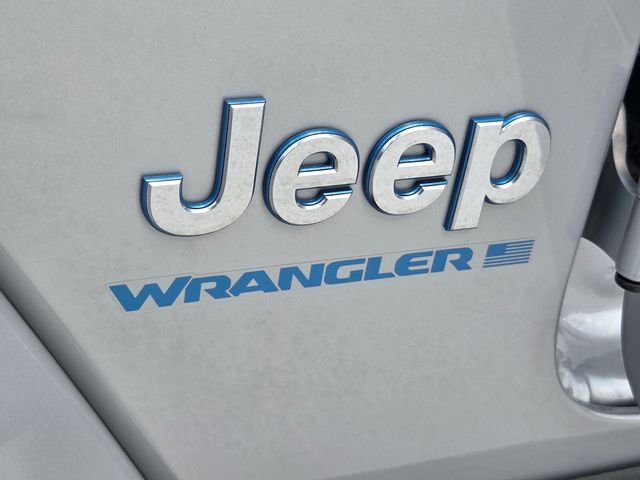 Used 2024 Silver Jeep Sahara 4xe image 35