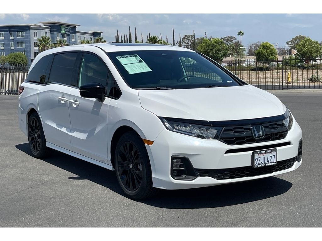 Used 2026 Platinum White Pearl Honda Sport-L image 8