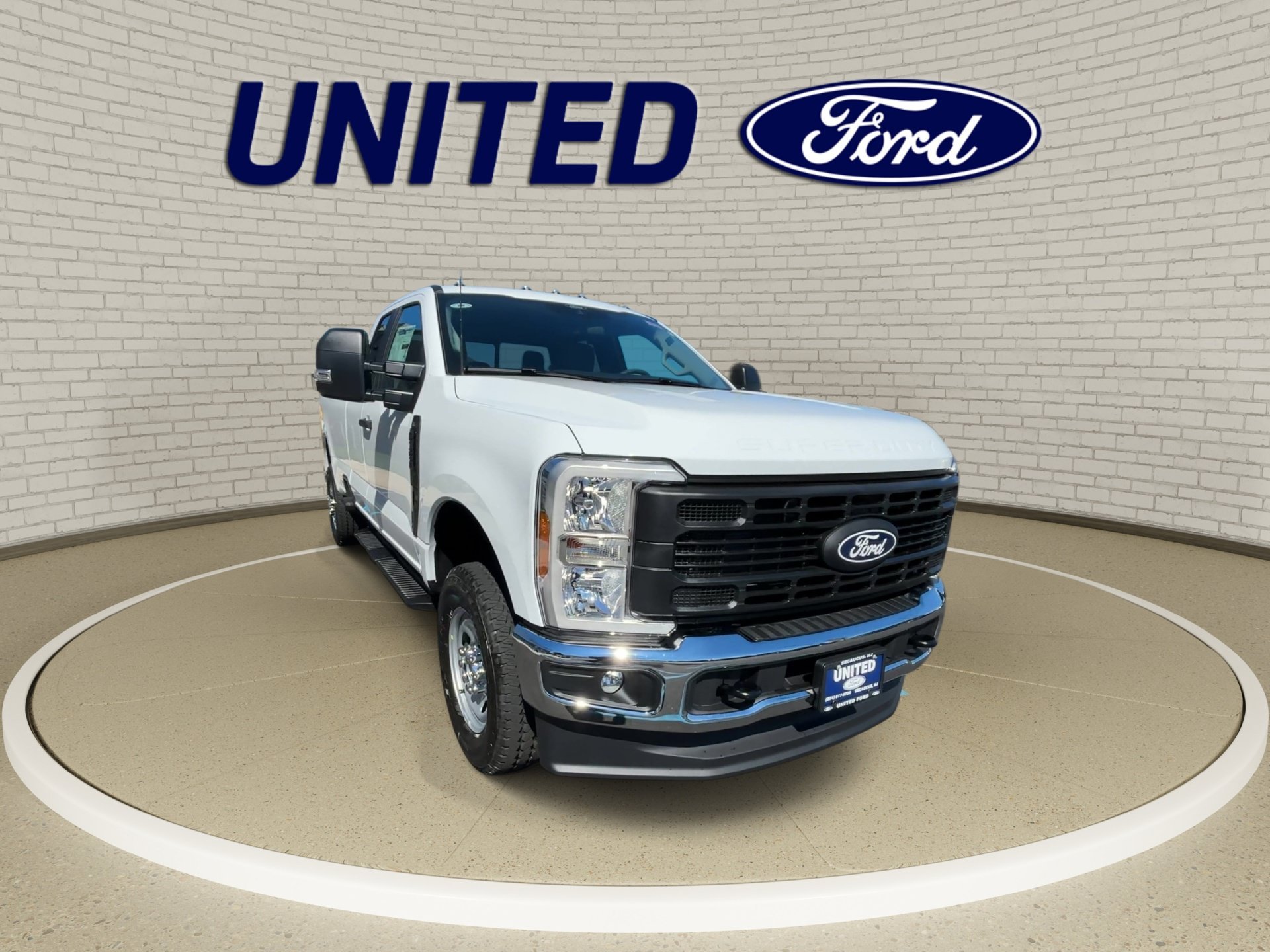 New 2027 Oxford White Ford F-350® XL image 3