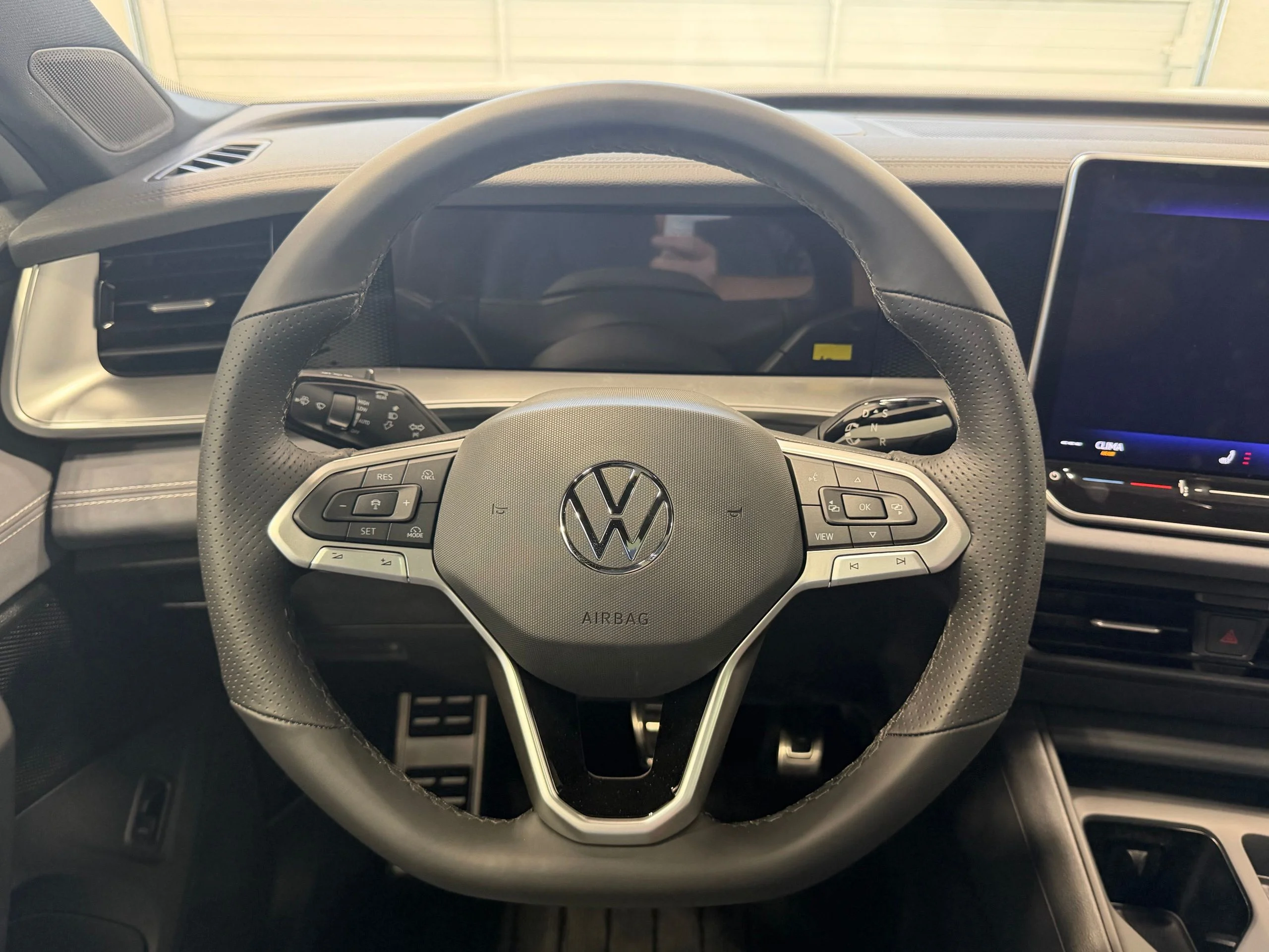 New 2026 White Volkswagen 2.0T SE R-Line Black image 35