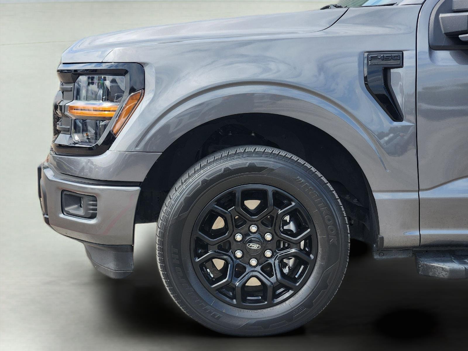 2024 Ford F-150 photo 9 of 33