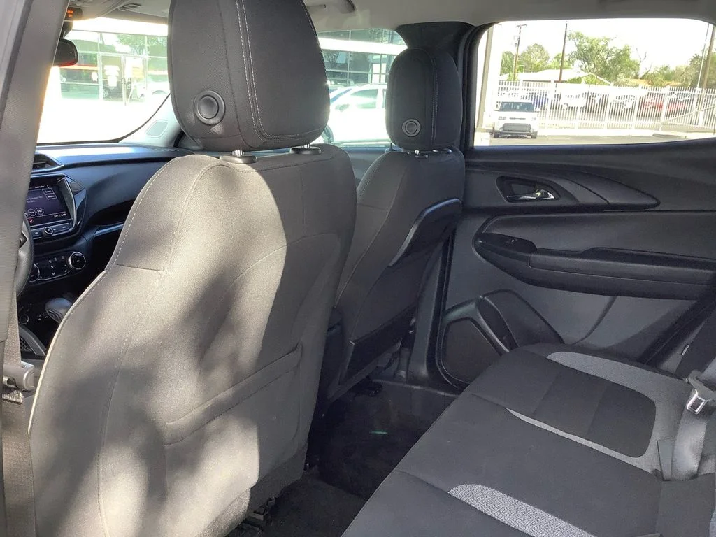 Used 2022 White Chevrolet LT image 19