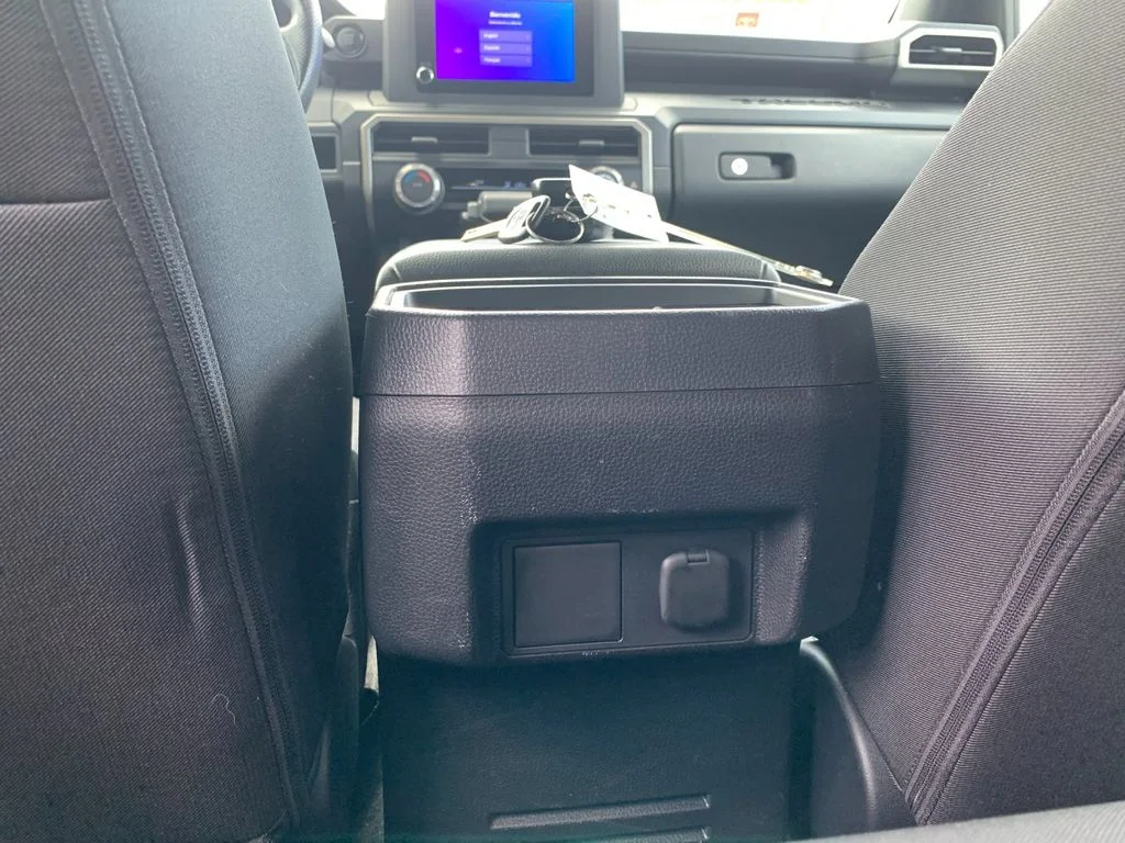 Used 2024  Toyota SR image 15