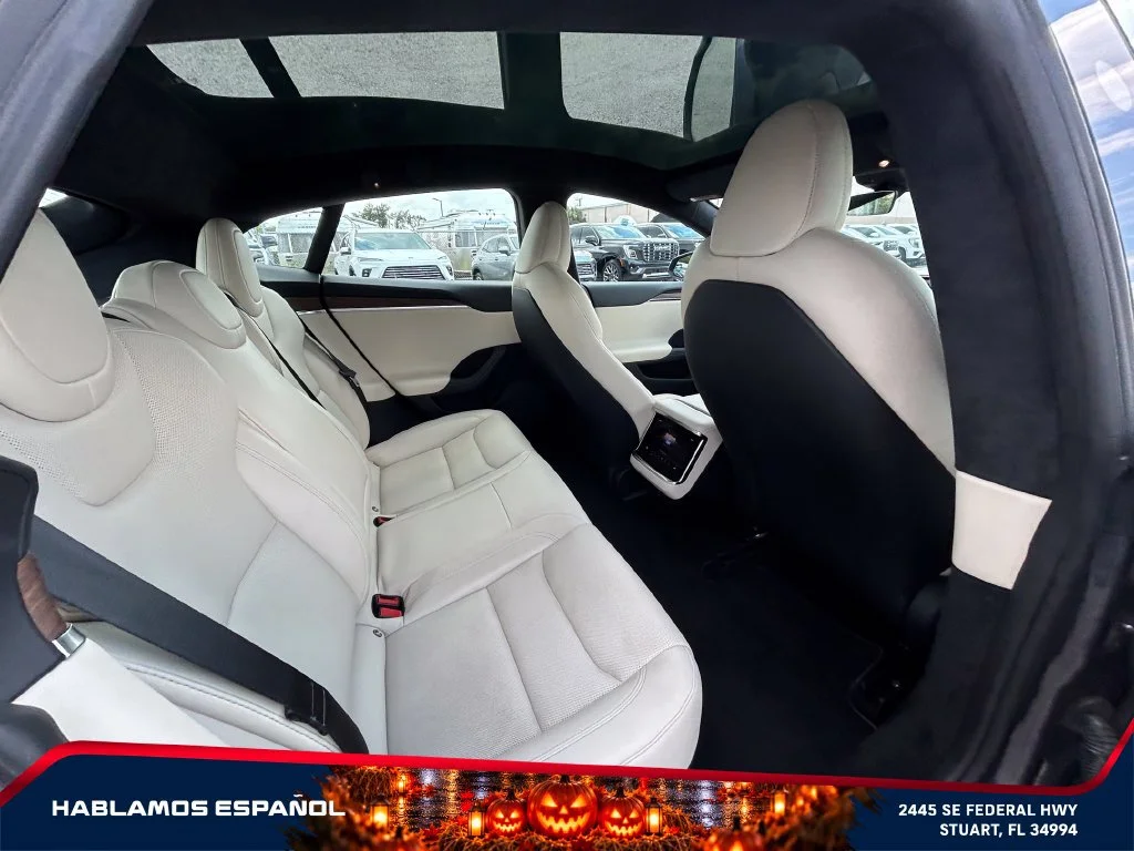 Used 2022  Tesla AWD image 18