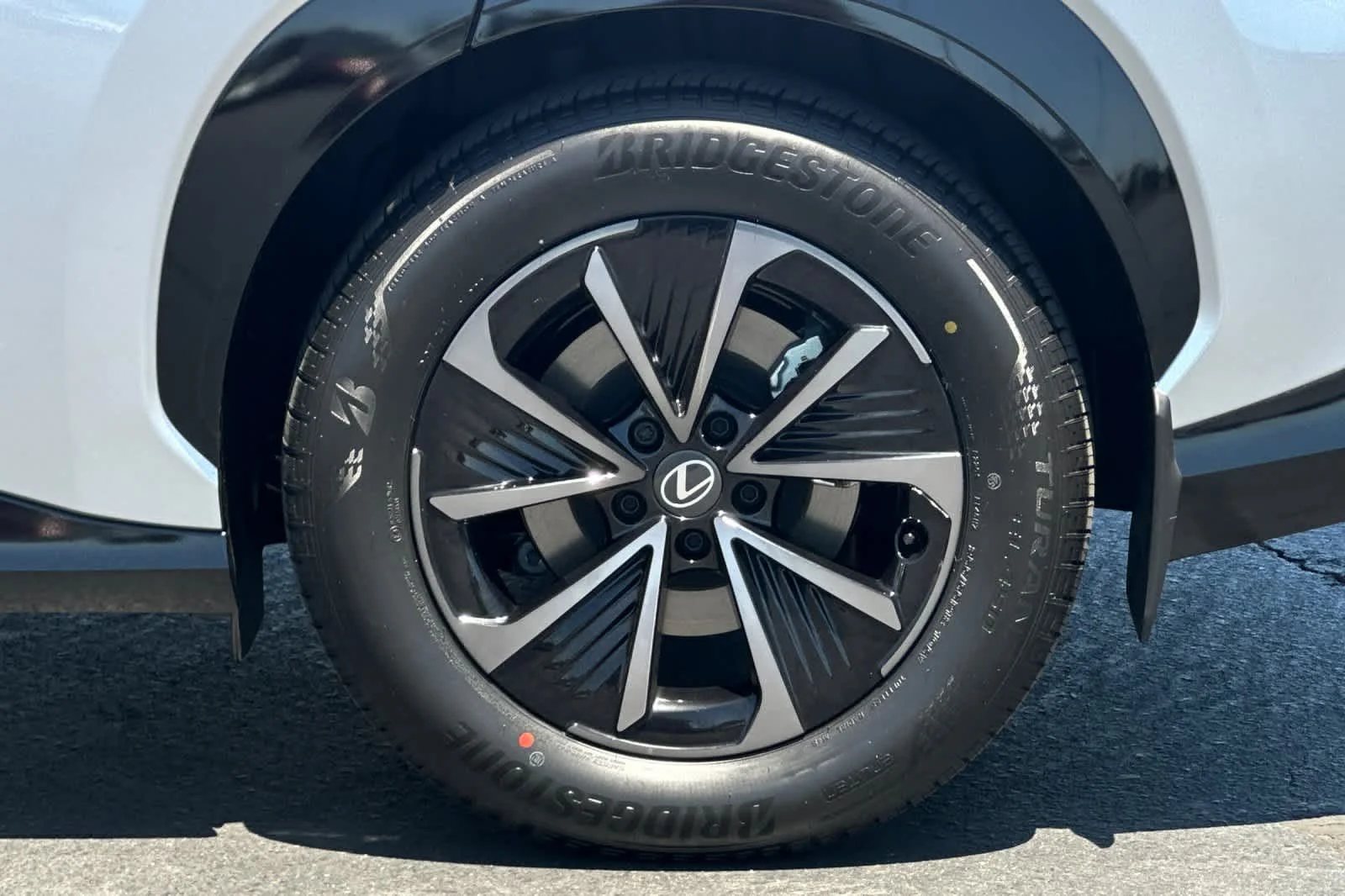 New 2026 Iridium Lexus  450e PREMIUM AWD image 31