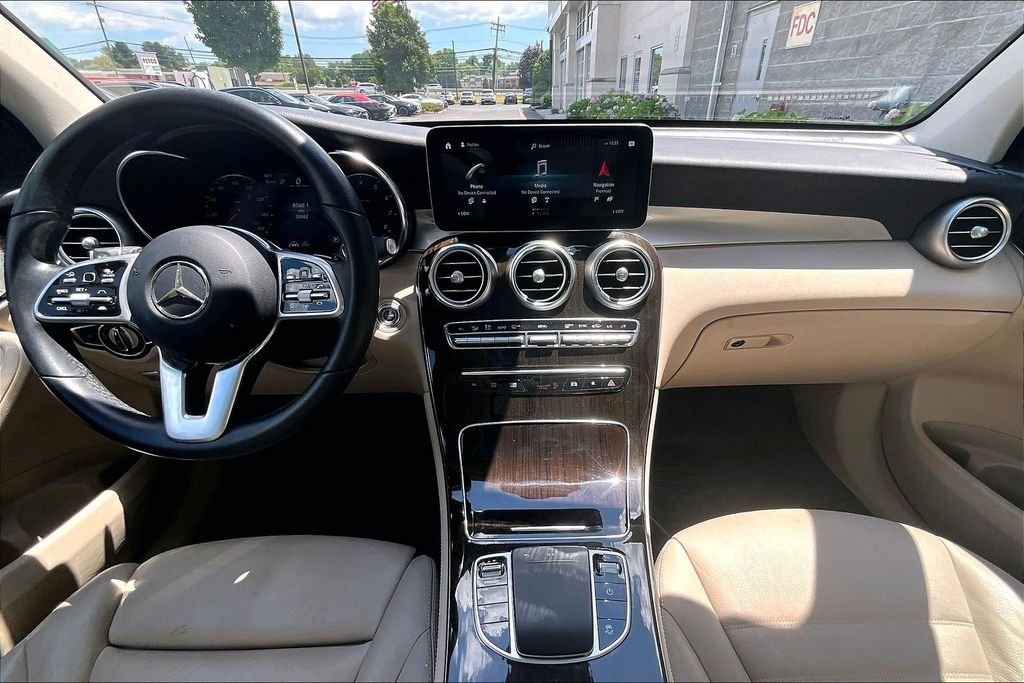 Certified Used 2021 White Mercedes-Benz GLC 300 image 15