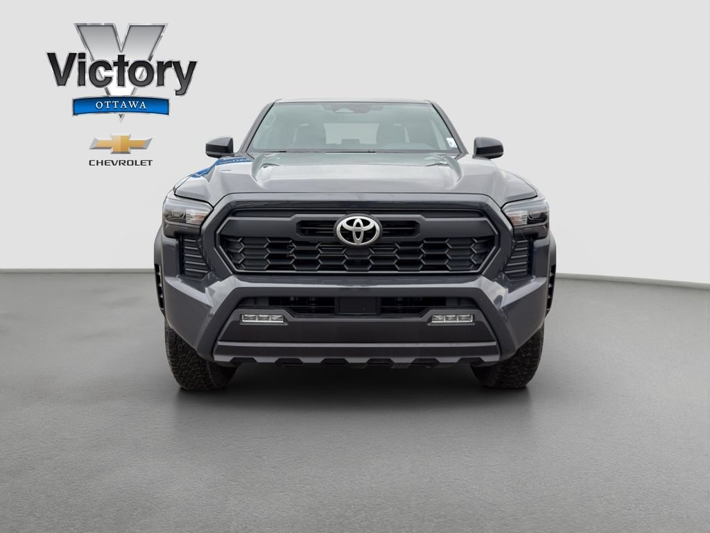 Used 2025 Toyota Tacoma TRD Off Road with VIN 3TMLB5JNXSM196611 for sale in Kansas City