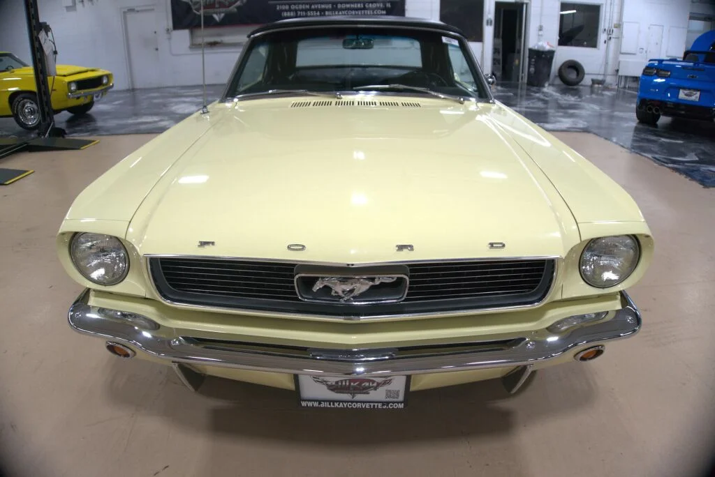 Used 1966 Yellow Ford  image 8