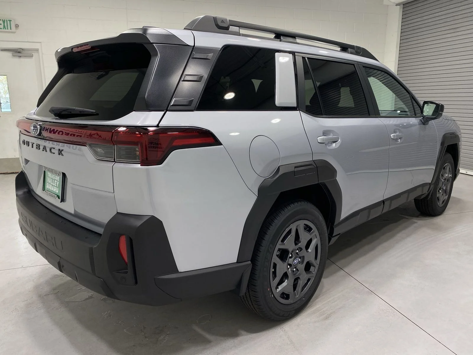 New 2026 ICE SILVER METALLIC Subaru Premium image 8