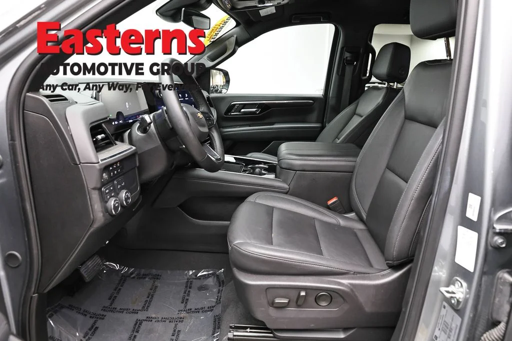 Used 2025 Gray Chevrolet LT image 14