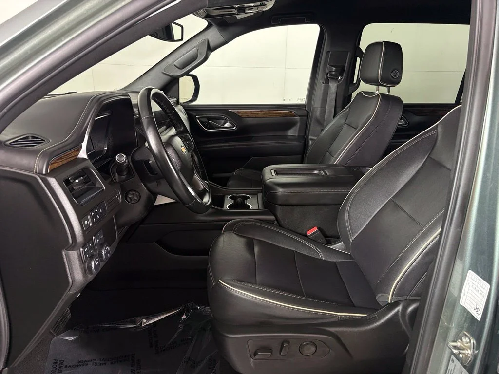 Used 2023 Green Chevrolet Premier image 17