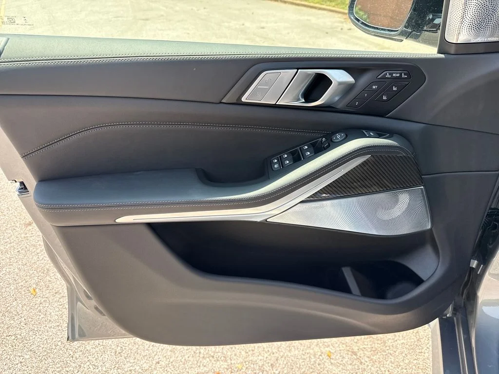 New 2027 Gray BMW M60i image 12