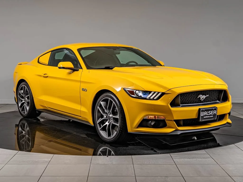 Used 2015 Yellow Ford GT Premium image 3
