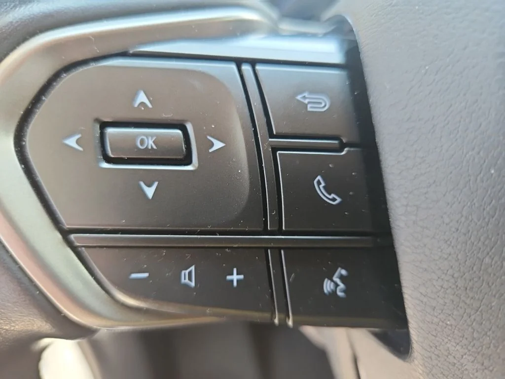 Used 2024 White Lexus 350h Base image 22