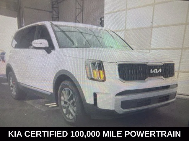 Used 2024 White Kia LX image 4