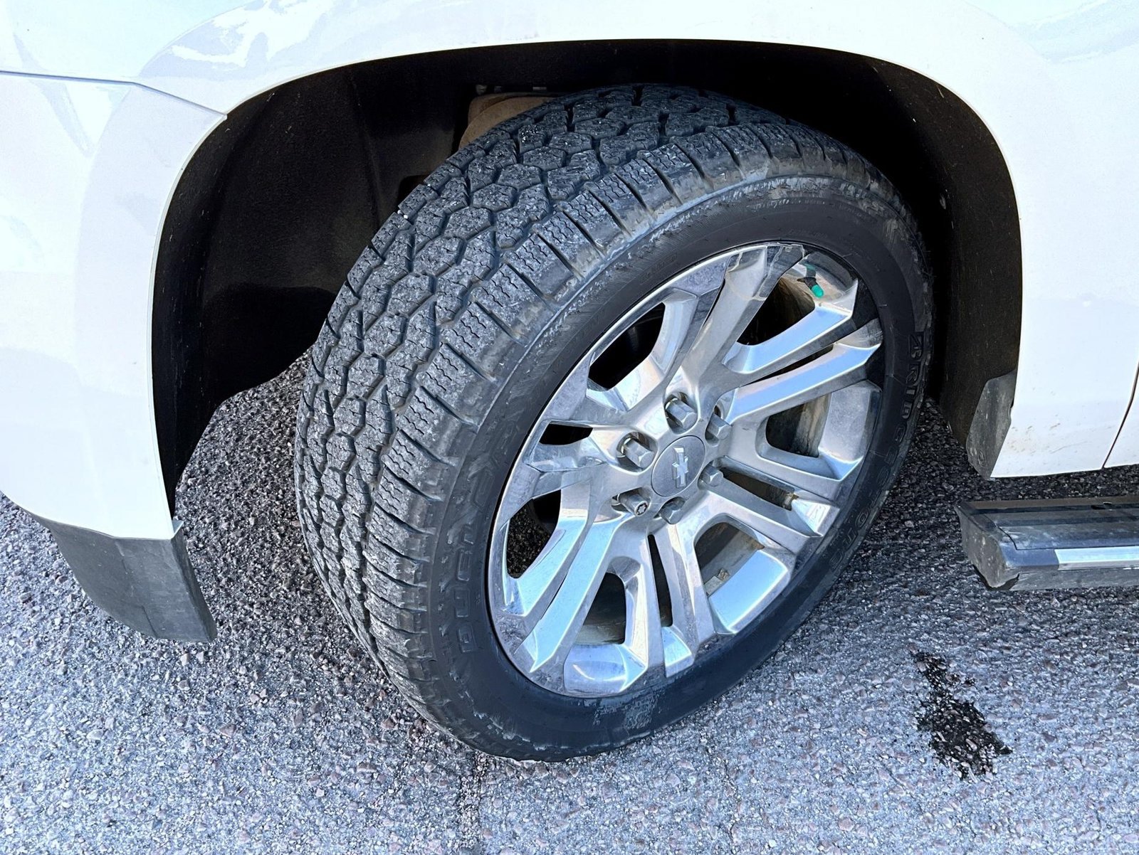 Used 2019 Beige Chevrolet Premier image 26