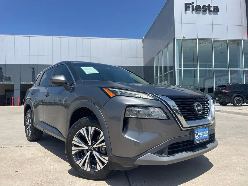 Used 2022 Gray Nissan SV image 1