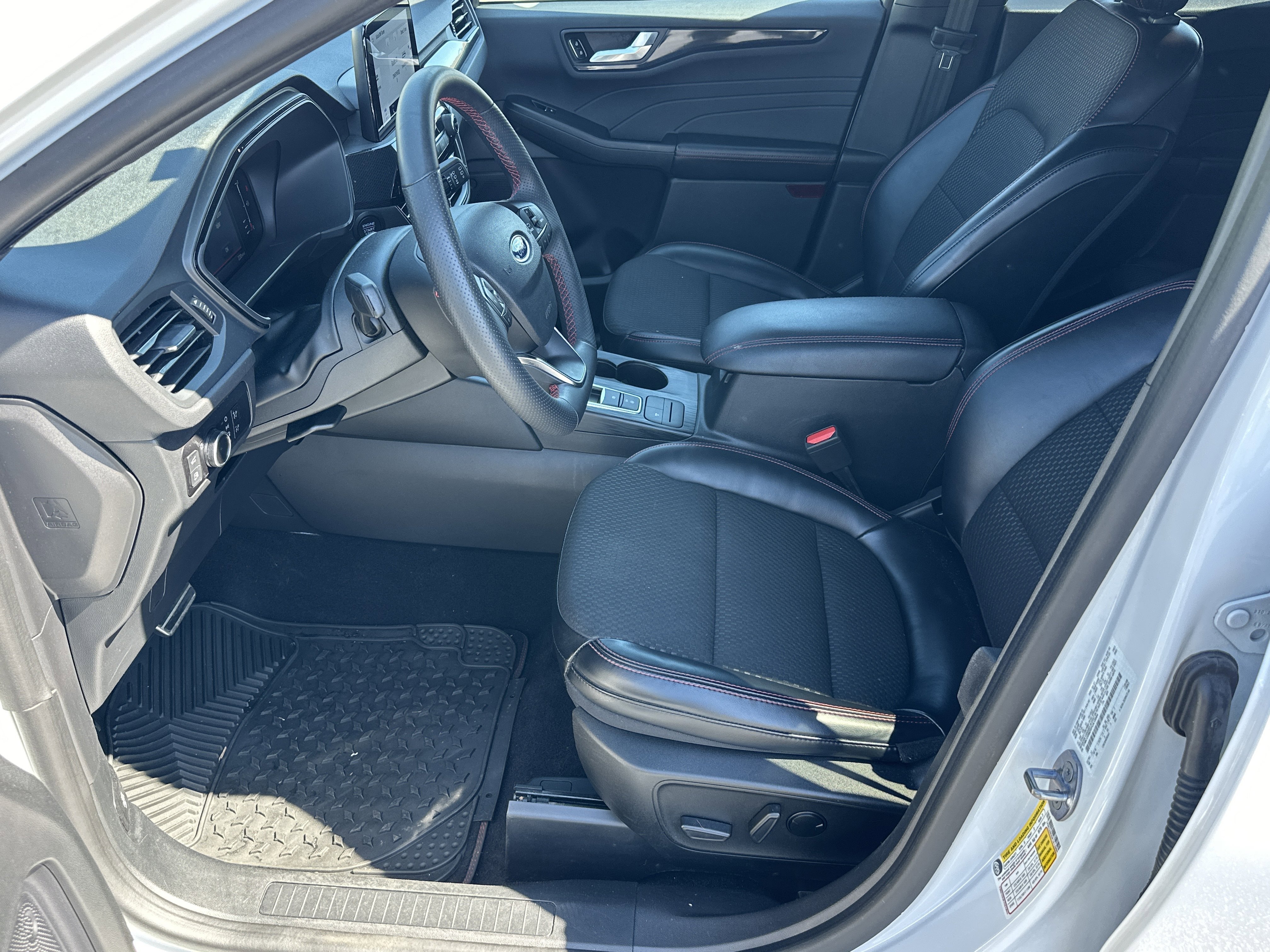 Used 2023 OXFORD WHITE Ford ST-Line image 10