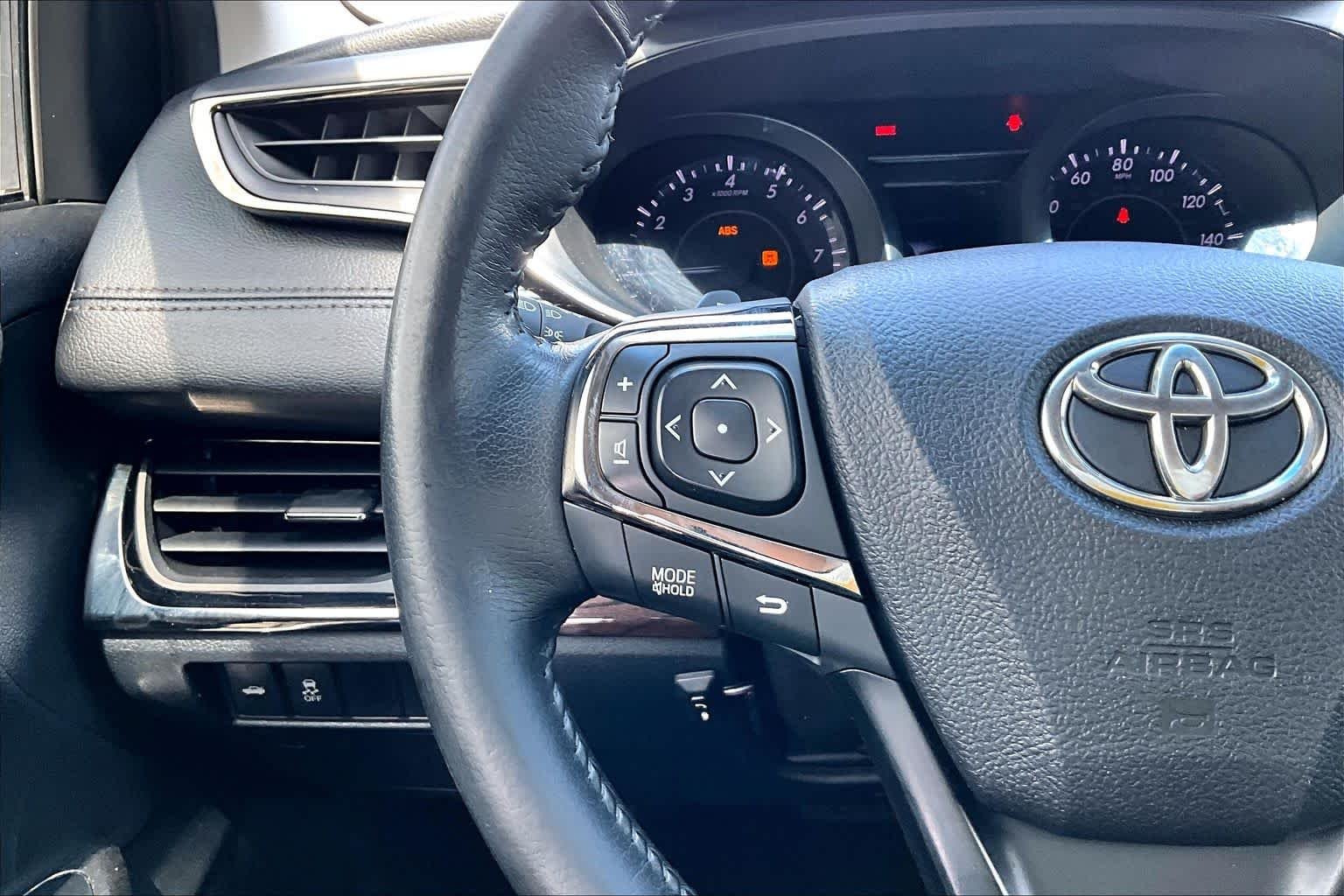 Used 2015 Celestial Silver Metallic Toyota XLE image 24