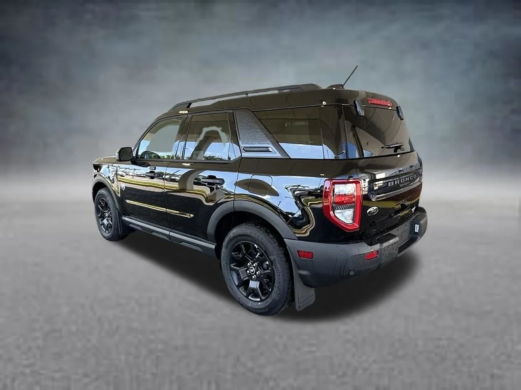 New 2025 Shadow Black Ford Big Bend image 7