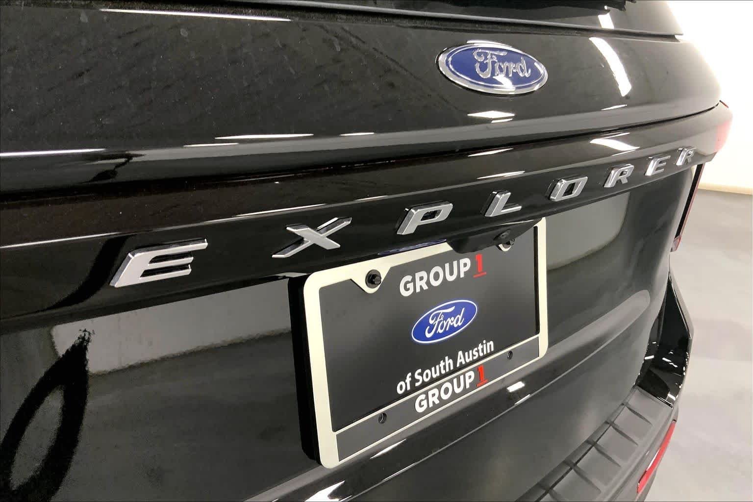 New 2026 Agate Black Metallic Ford Active image 12