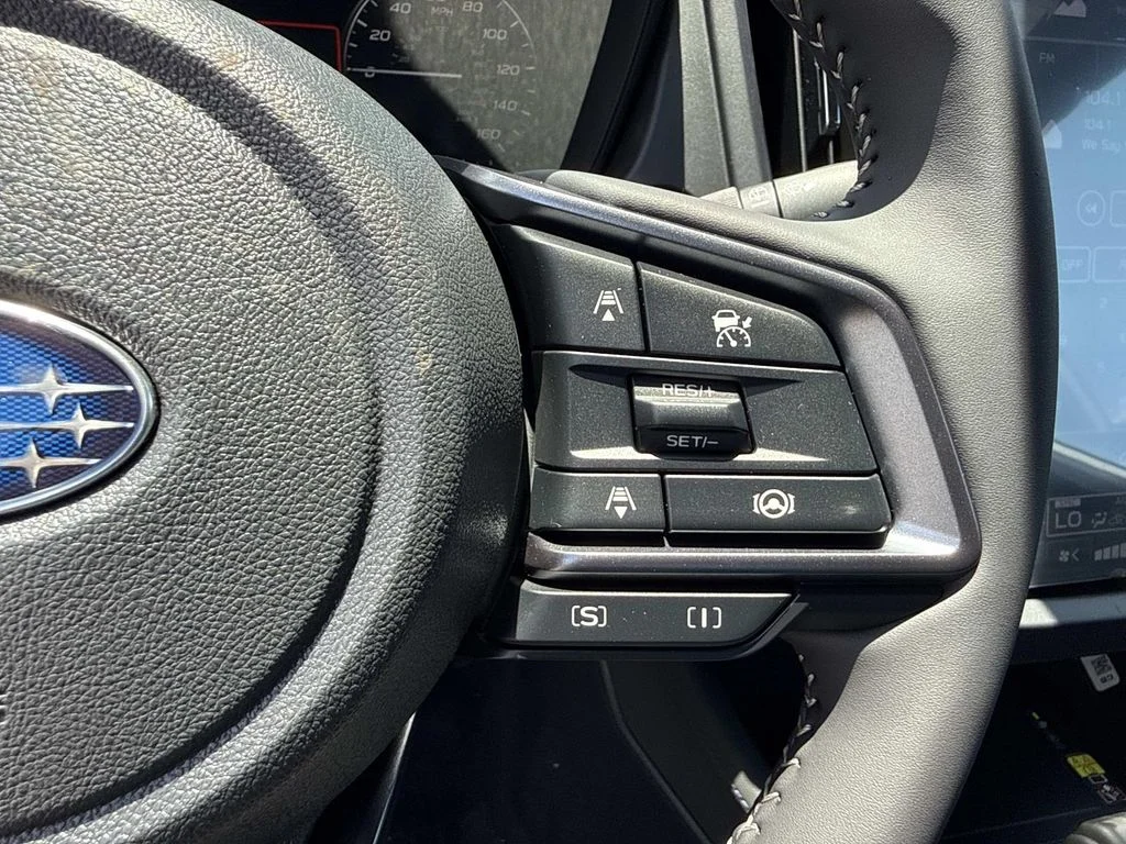 New 2026 CRYSTAL WHITE PEARL Subaru Limited Hybrid image 37