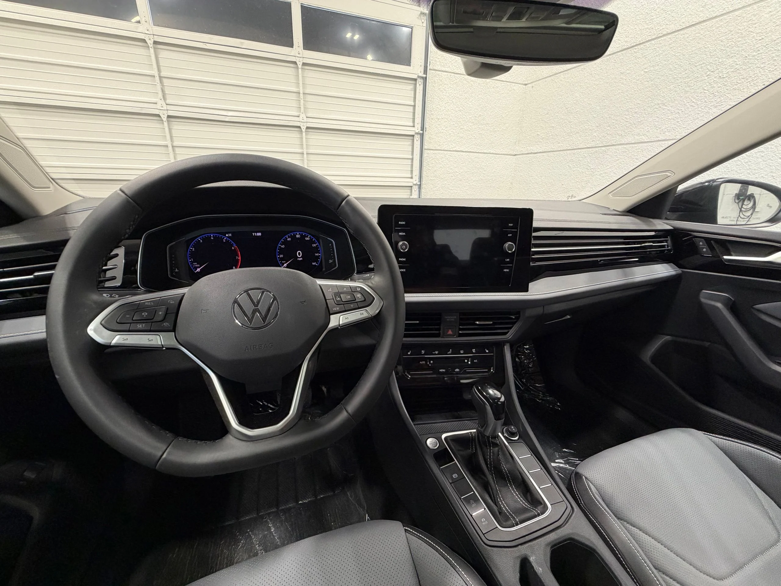 New 2026 Black Volkswagen 1.5T SEL image 39