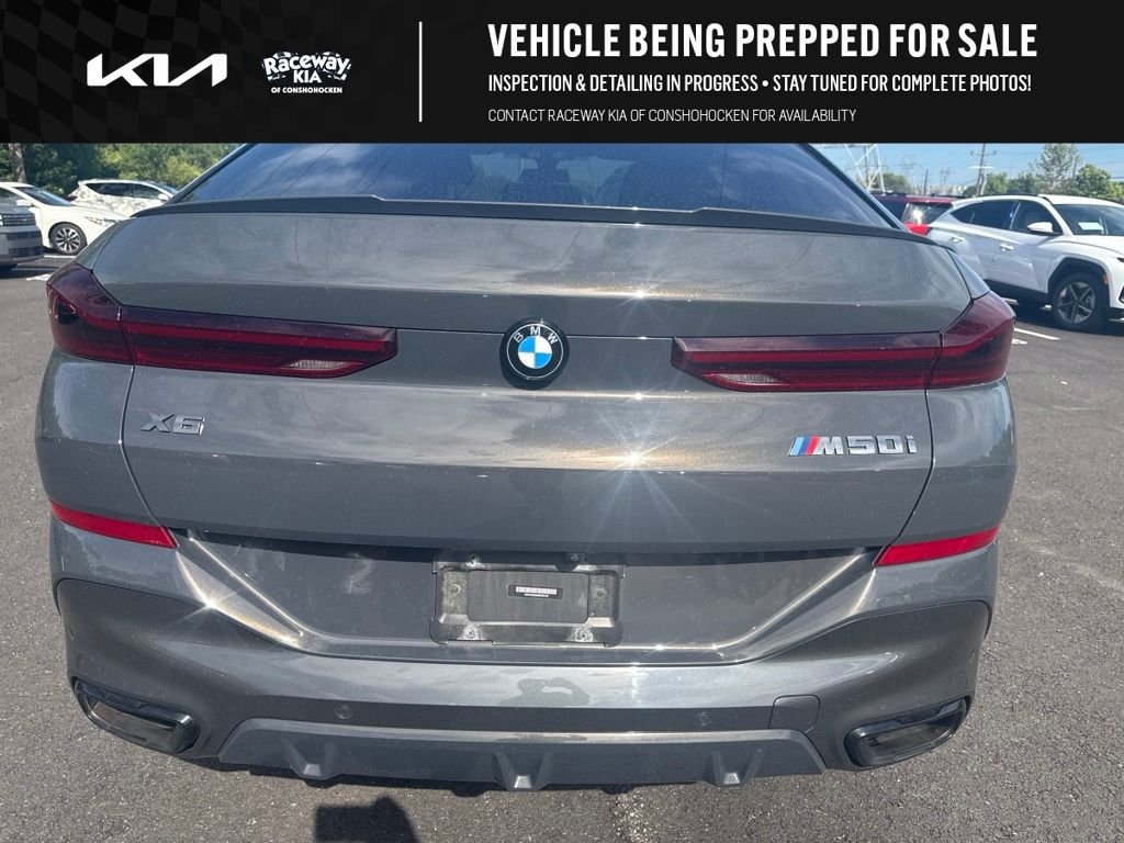 Used 2021 Gray BMW M50i image 8
