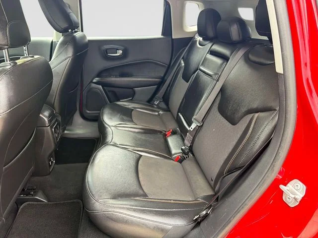 Used 2019 Red Jeep Latitude image 43