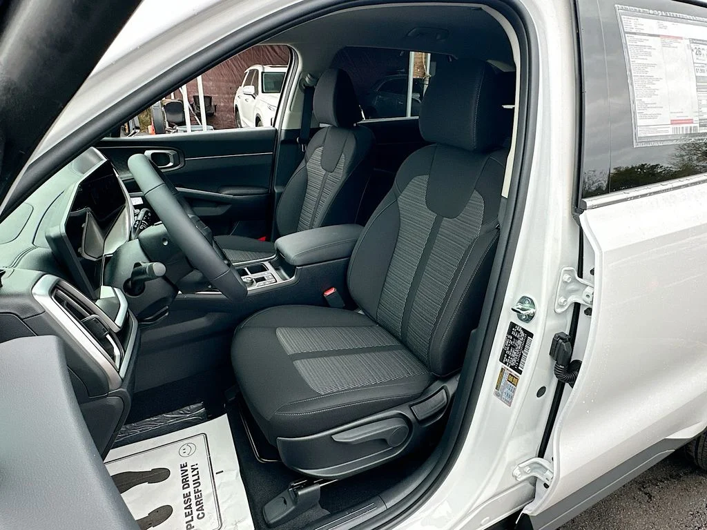 New 2026 Glacial White Pearl Kia LX image 19
