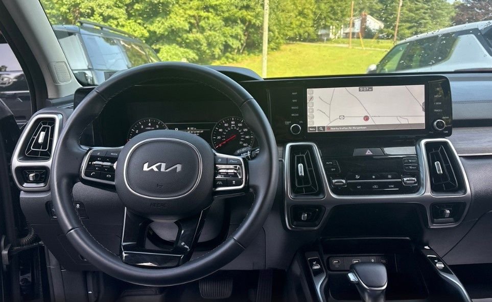Used 2023 Black Kia X-Line EX image 11