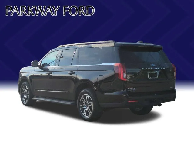 Used 2025 Black Ford Active image 3