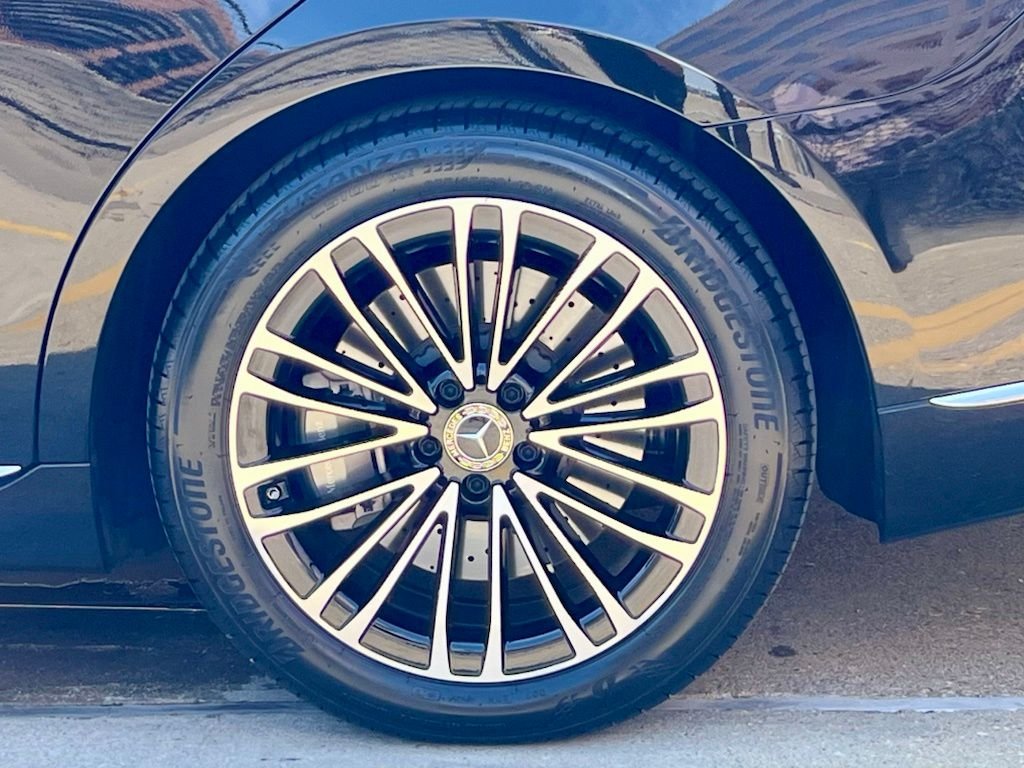 Certified Used 2024 Black Mercedes-Benz S 580e image 13