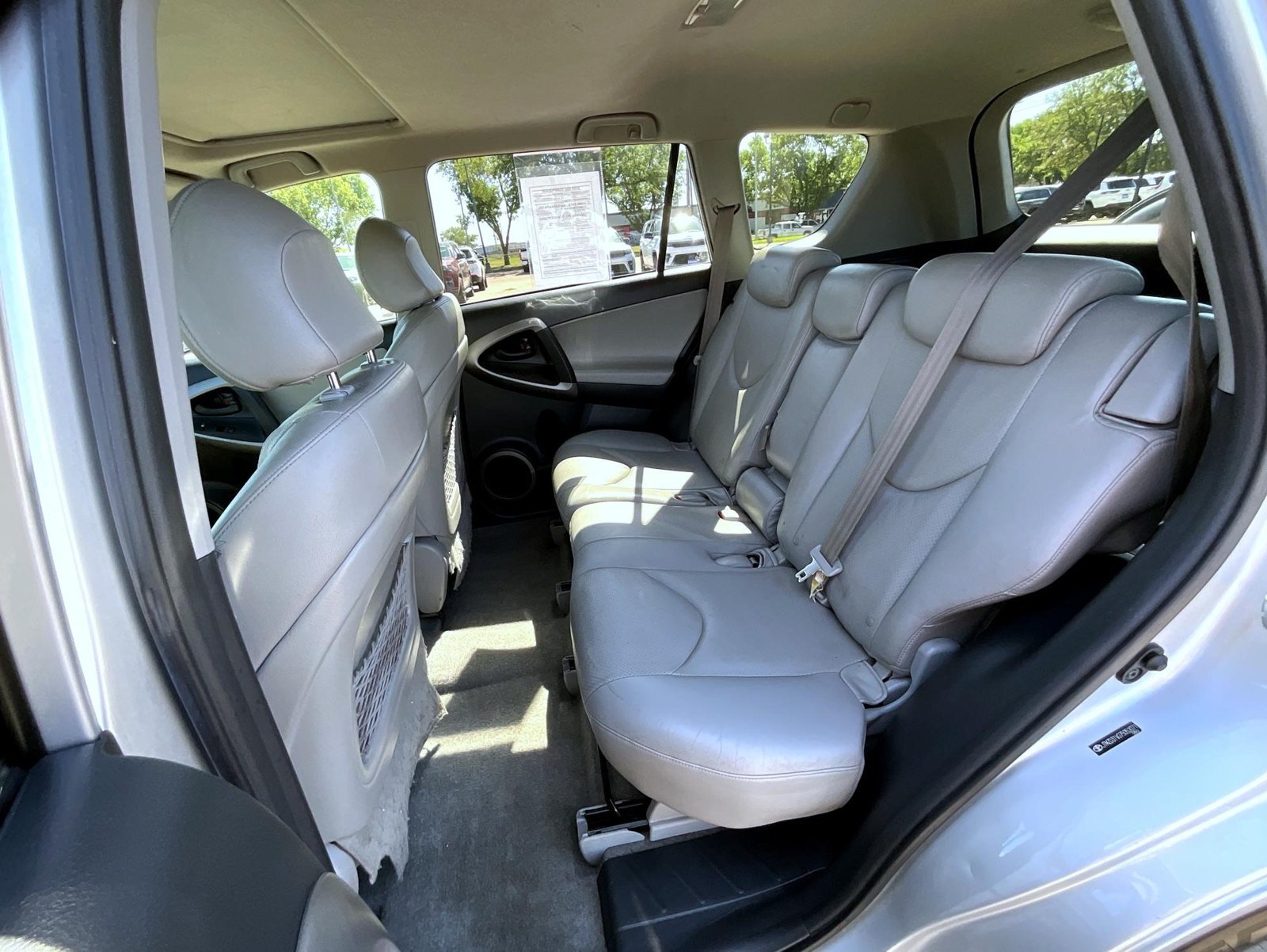Used 2007 Silver Toyota Limited image 21