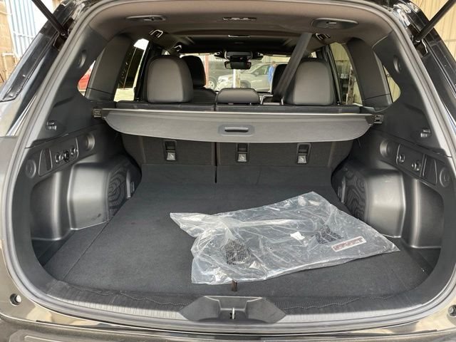 Used 2025 Black Subaru Sport image 28