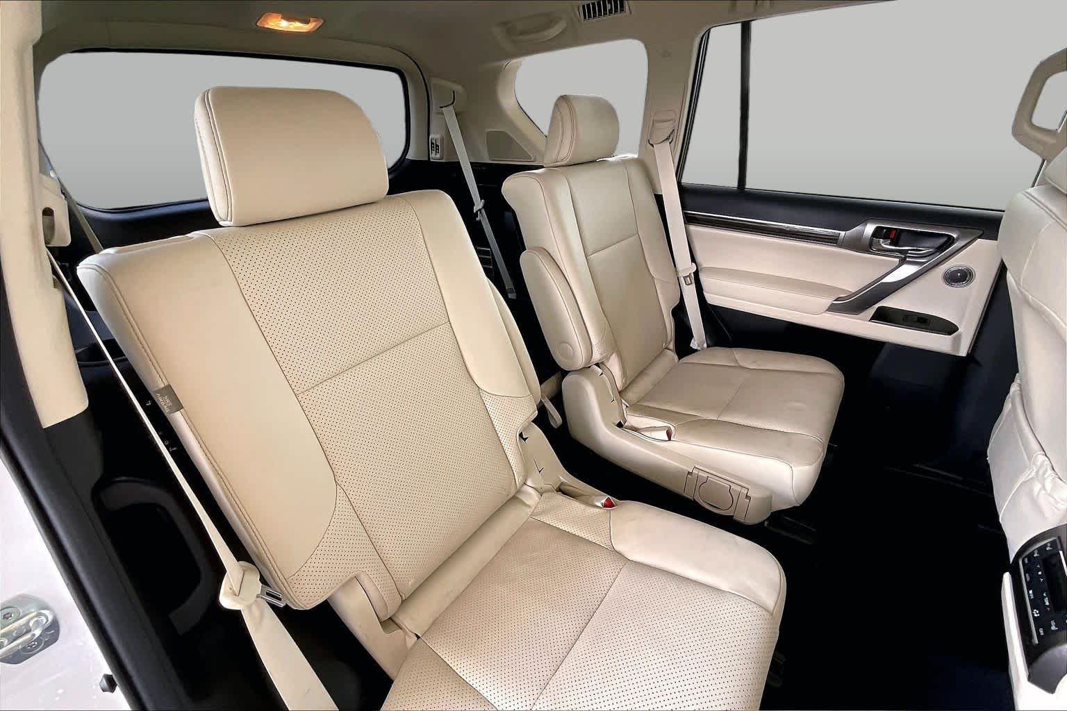 Used 2023 Eminent White Pearl Lexus Luxury image 17