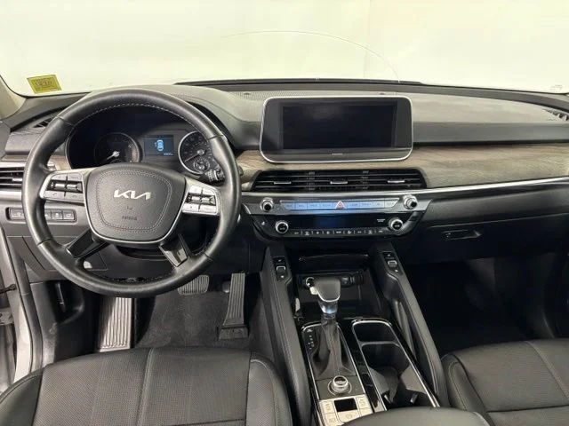 Used 2022 Gray Kia EX image 13